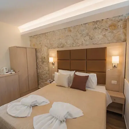 Brilliant Hotel